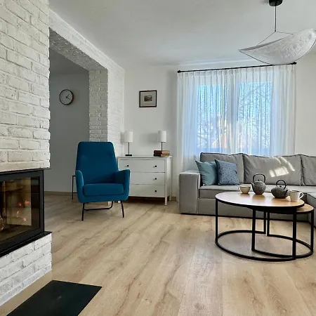 611 N.p.m. Villa *